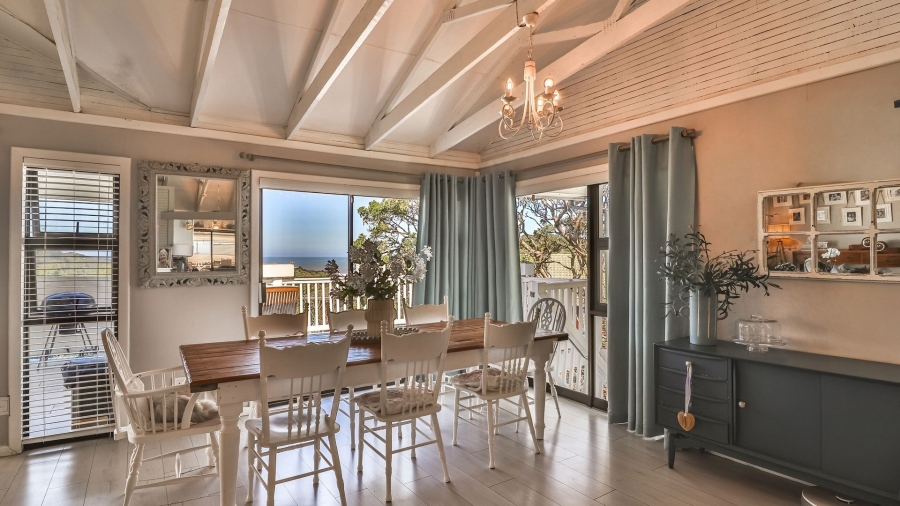 3 Bedroom Property for Sale in Sunrise On Sea Eastern Cape